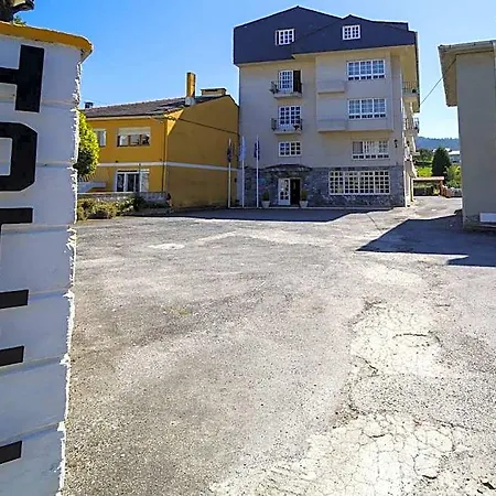 Hotel As Areas Ii *