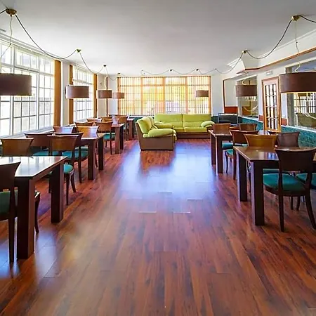 Hotel As Areas Ii *